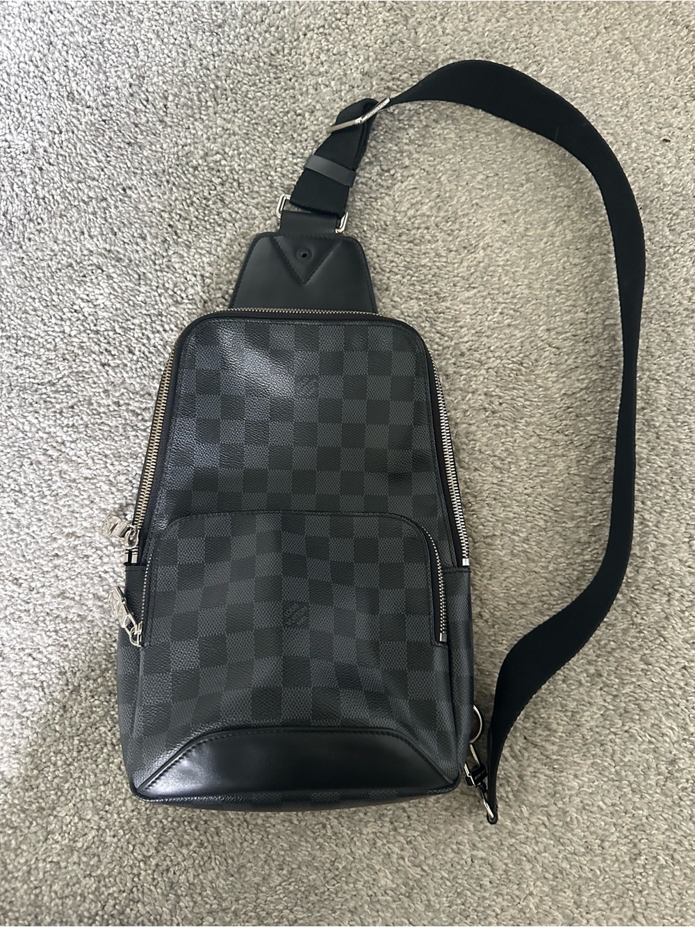 Louis Vuitton Damier Infini Avenue Slingbag – Onyx Black Leather (2019, SP1199)